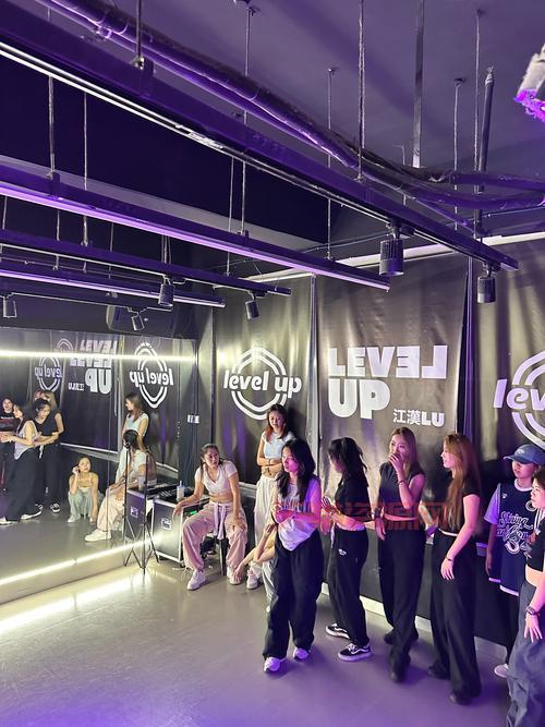 DANCEHALL舞蹈难不难学？适合零基础的人学习吗？