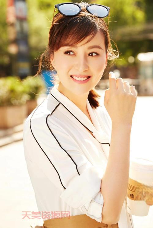 女主重生娱乐圈后，她的人生就像开了挂一样！