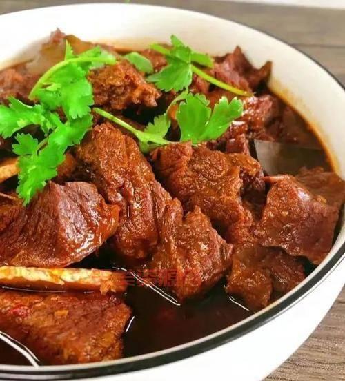 想知道煮牛肉放什么调料？这篇保姆级攻略收好！