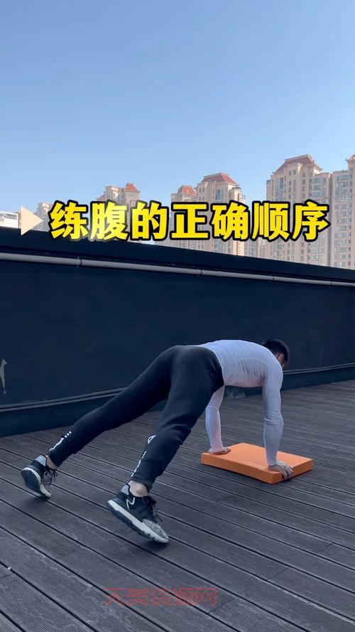 羡慕三笠腹肌？这几个锻炼技巧快来学习！