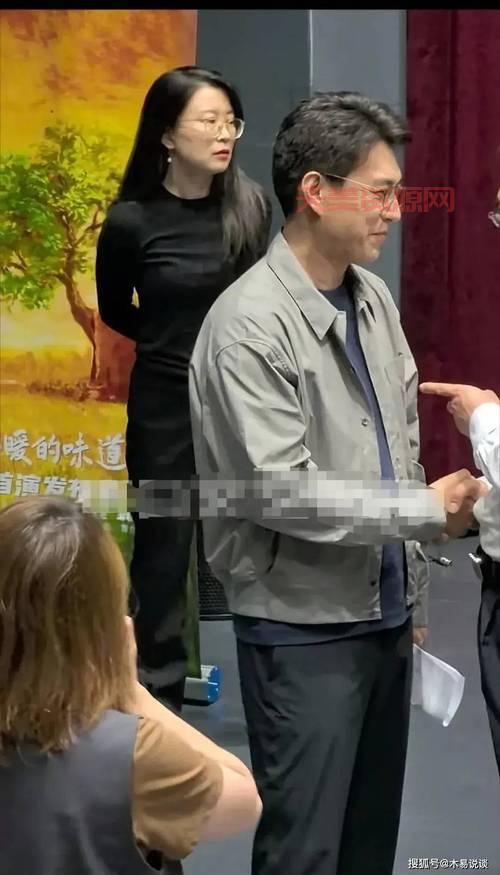 靳东父子是谁？终于知道了他们低调的家人信息